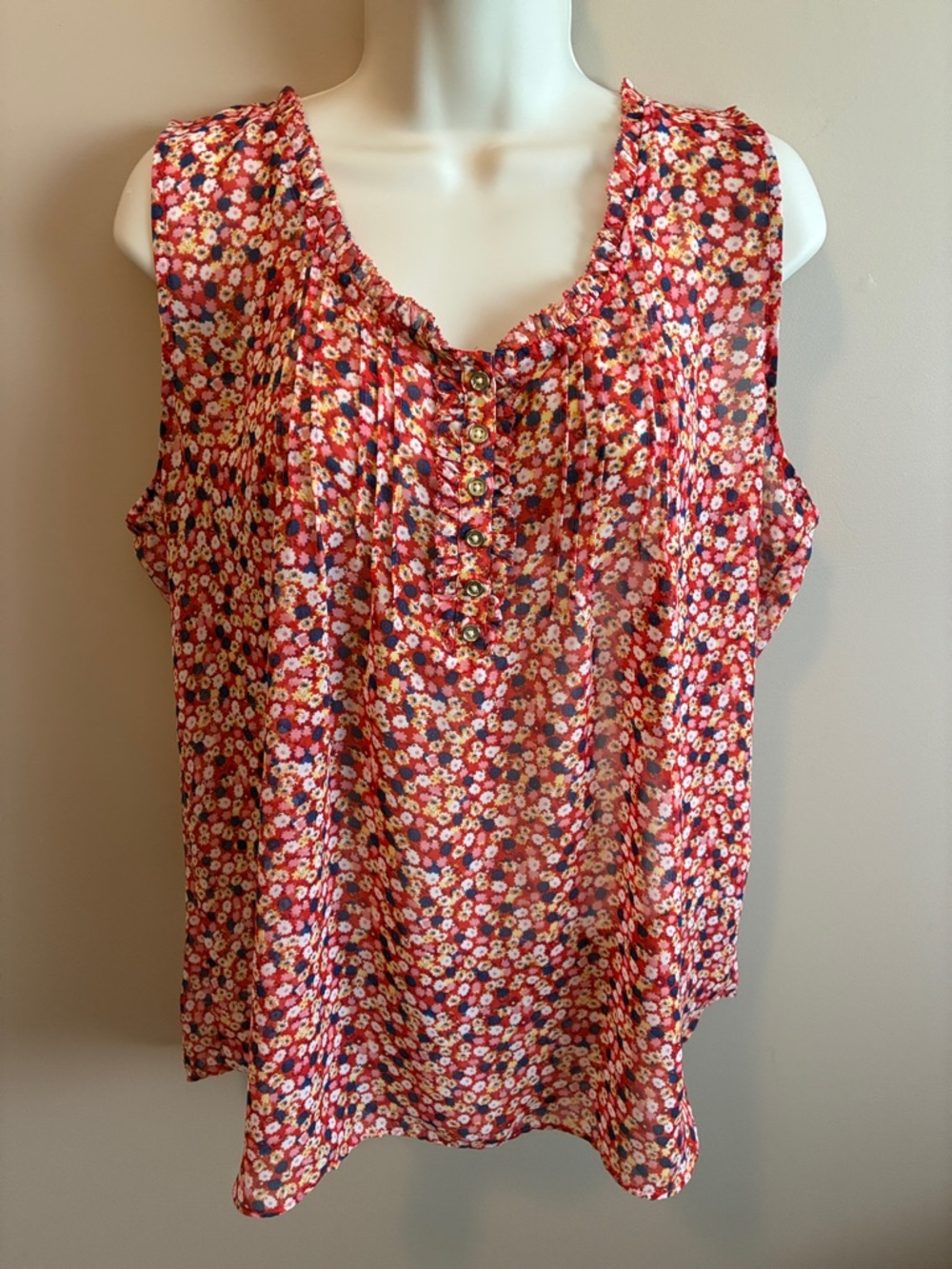 Izod Red Floral Sleeveless Henley Camisole